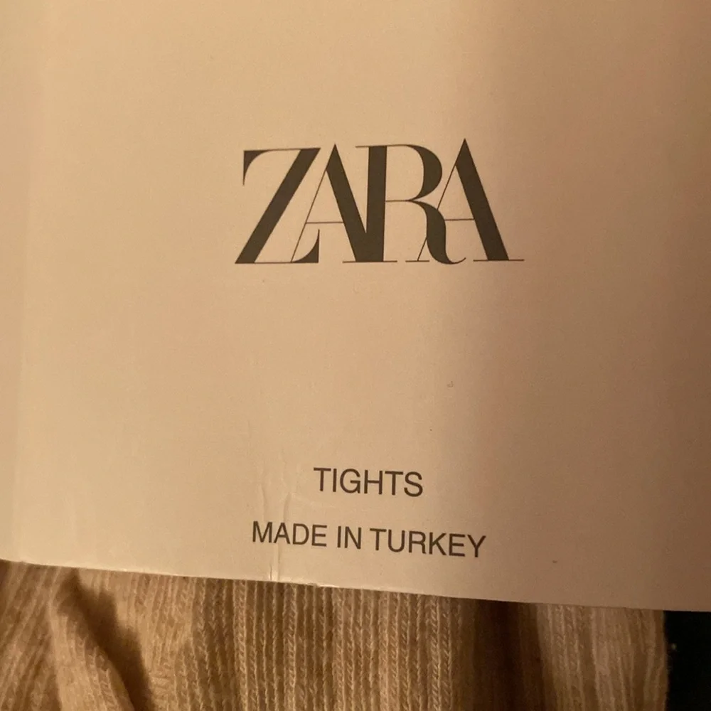 NWT. Zara Sand Ribbed Tights. Size 6-12 Months.